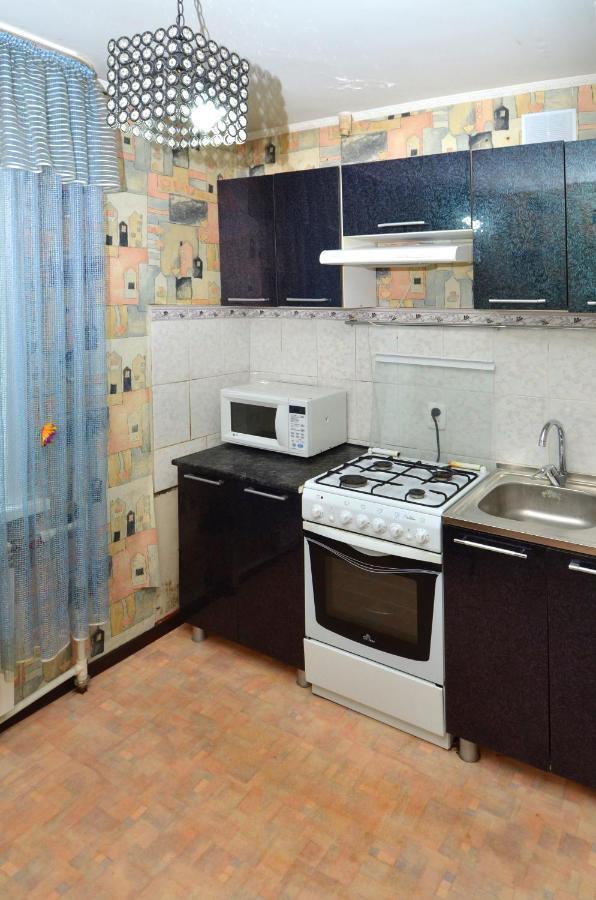 1 Комнатные Апартаменты На Садуакасова 24 Kökşetaw Esterno foto